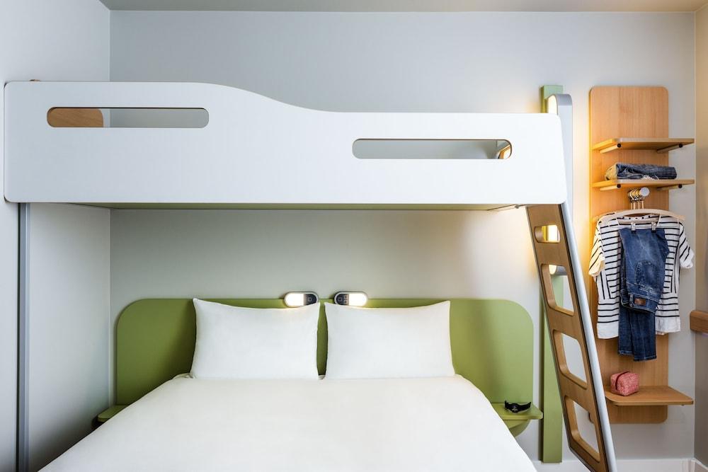 Ibis Hotel Saint Quentin en Yvelines Vélodrome Montigny-le-Bretonneux Buitenkant foto