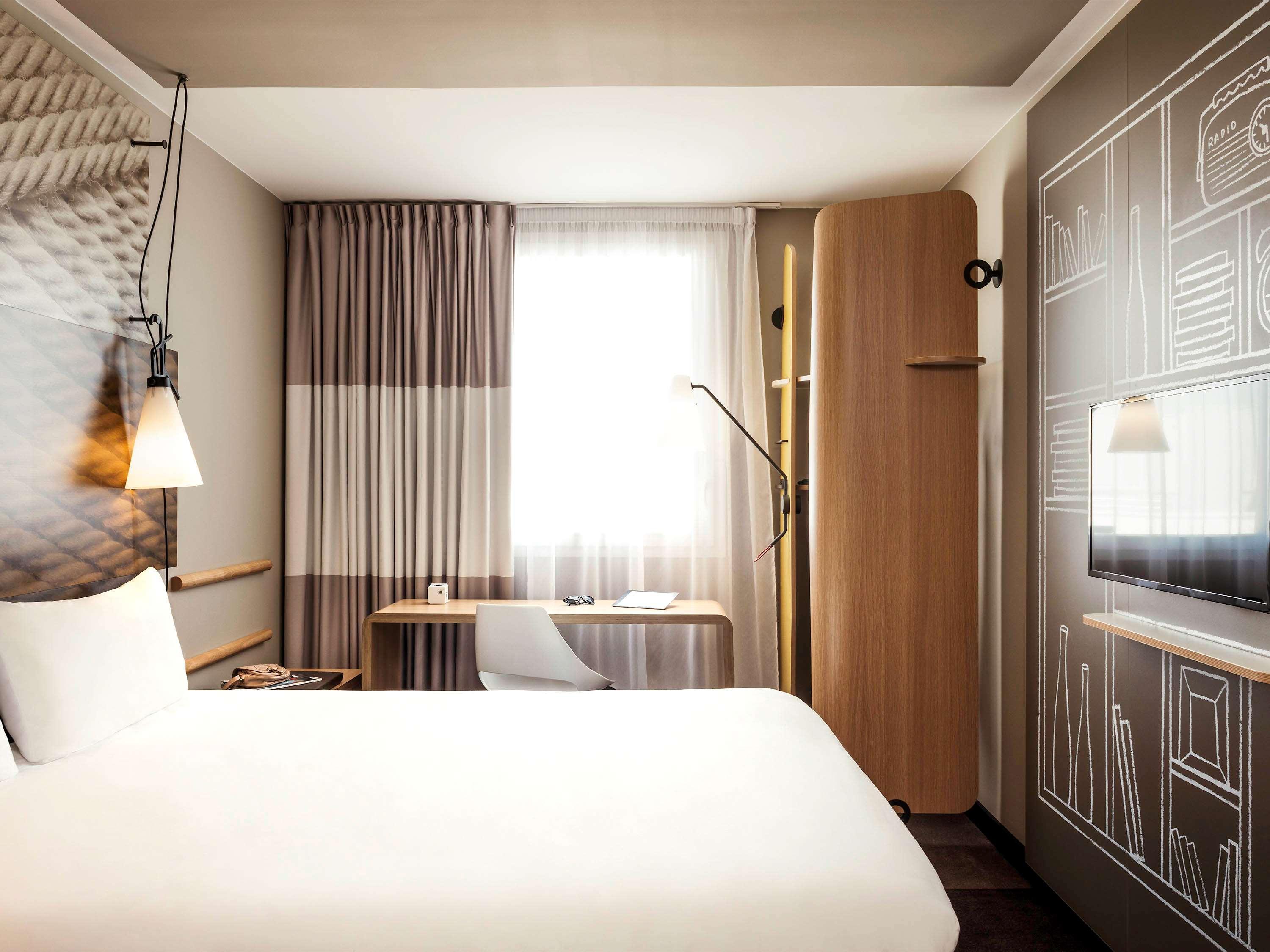 Ibis Hotel Saint Quentin en Yvelines Vélodrome Montigny-le-Bretonneux Buitenkant foto