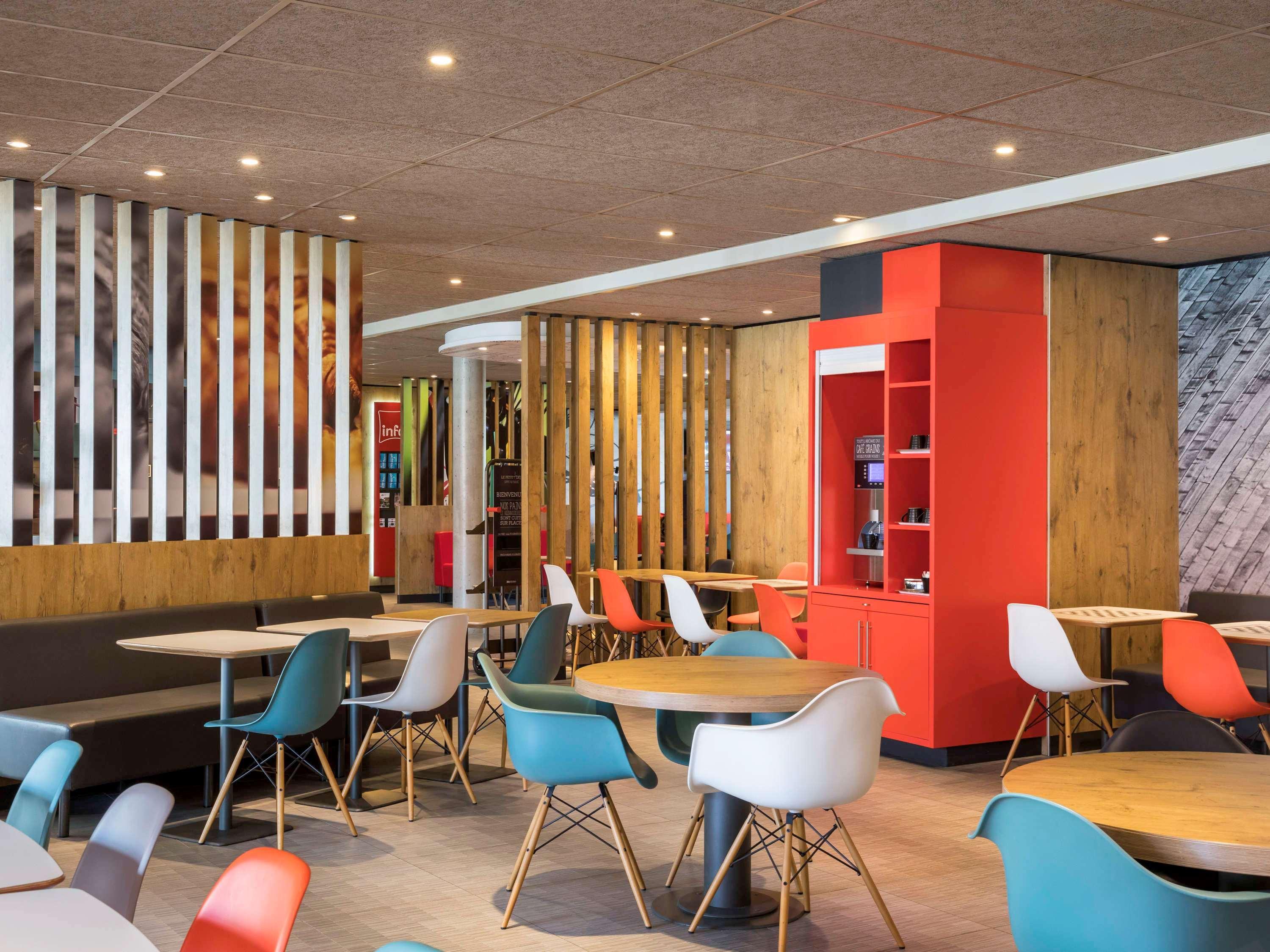 Ibis Hotel Saint Quentin en Yvelines Vélodrome Montigny-le-Bretonneux Buitenkant foto