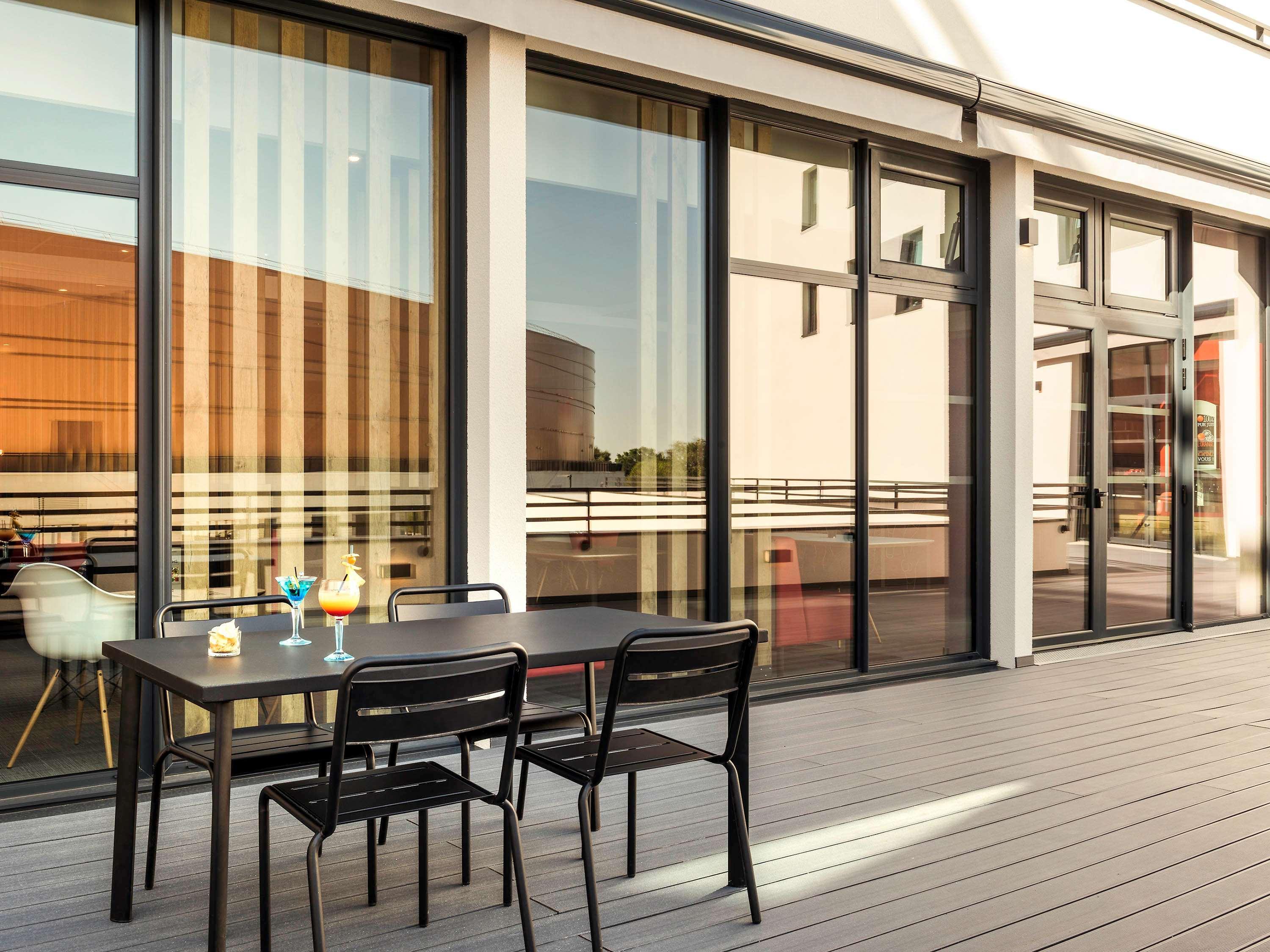 Ibis Hotel Saint Quentin en Yvelines Vélodrome Montigny-le-Bretonneux Buitenkant foto