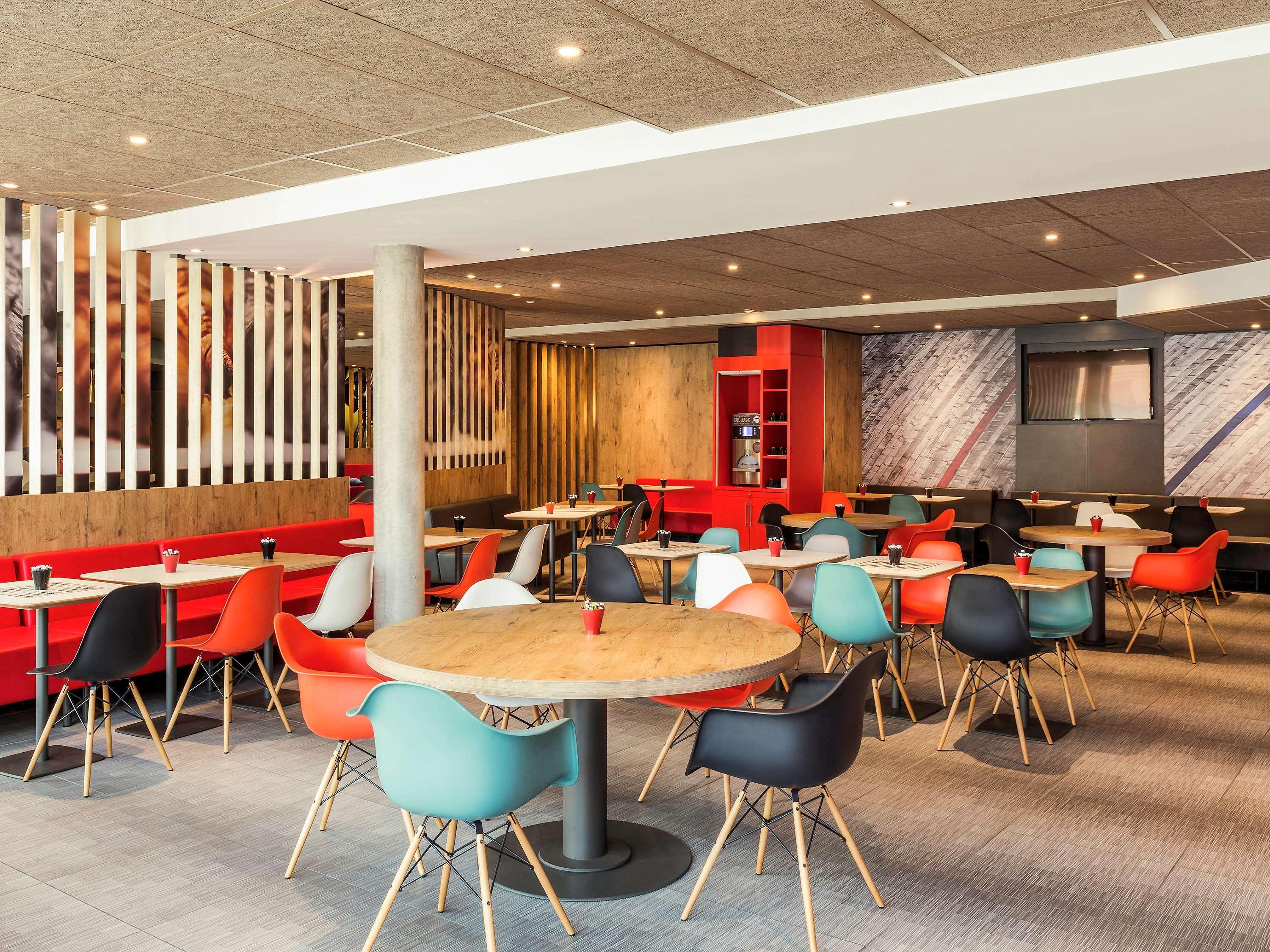 Ibis Hotel Saint Quentin en Yvelines Vélodrome Montigny-le-Bretonneux Buitenkant foto