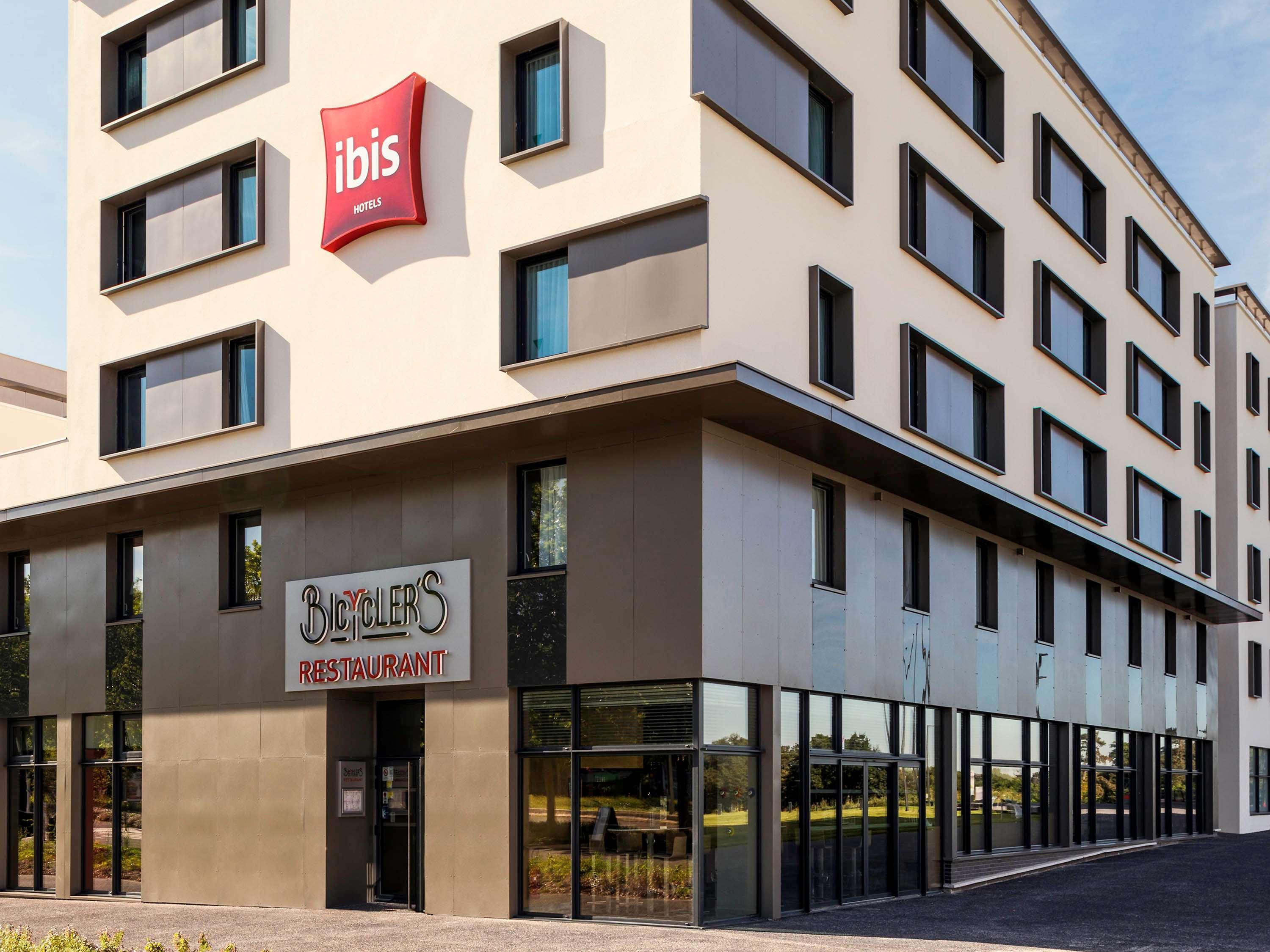 Ibis Hotel Saint Quentin en Yvelines Vélodrome Montigny-le-Bretonneux Buitenkant foto