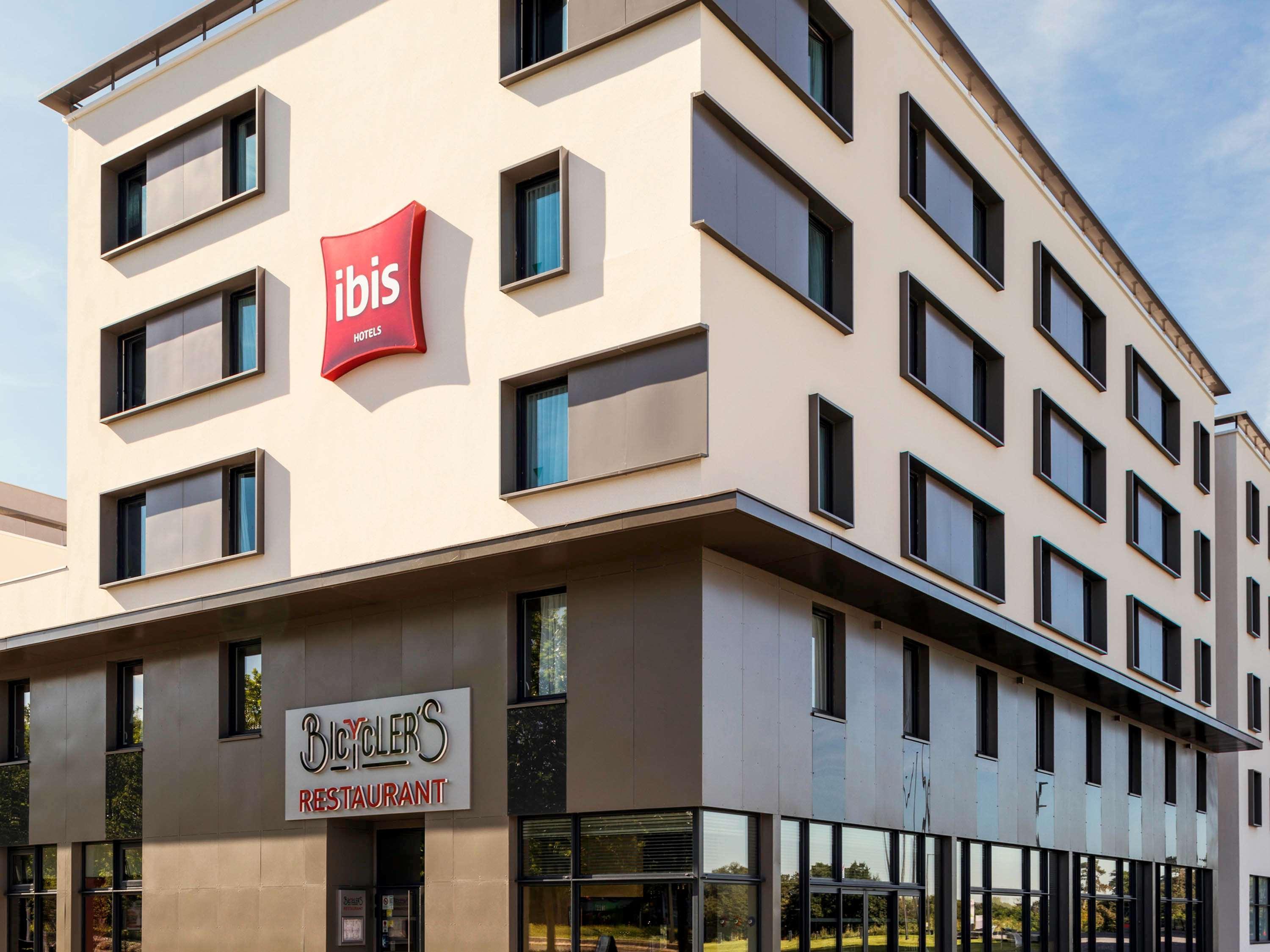 Ibis Hotel Saint Quentin en Yvelines Vélodrome Montigny-le-Bretonneux Buitenkant foto