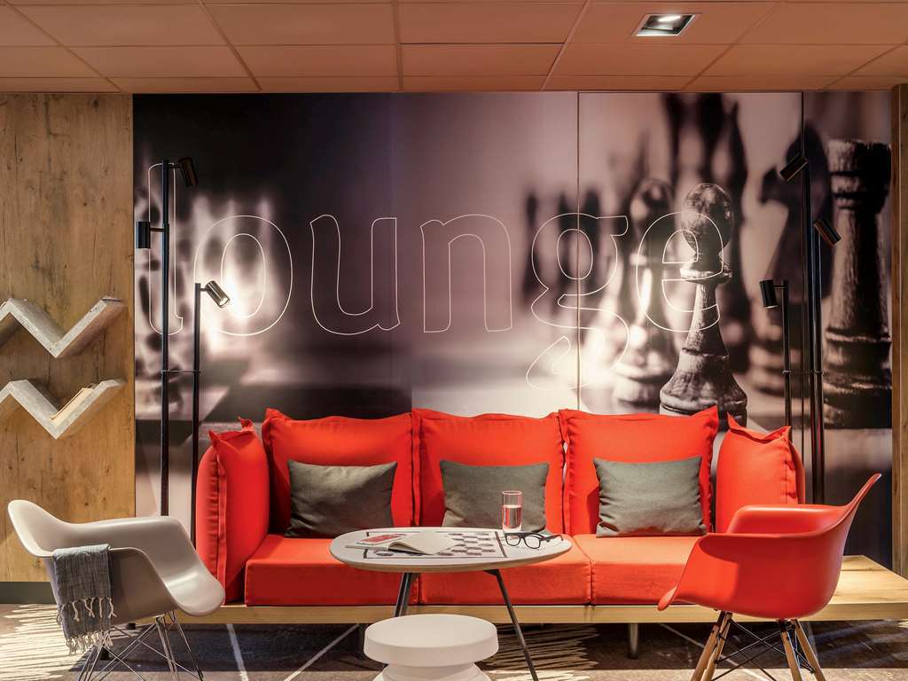 Ibis Hotel Saint Quentin en Yvelines Vélodrome Montigny-le-Bretonneux Buitenkant foto
